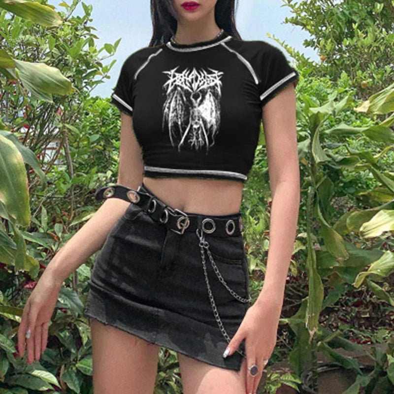 Retro Gothic Anime Crop Top – Streetwear Punk Vibes