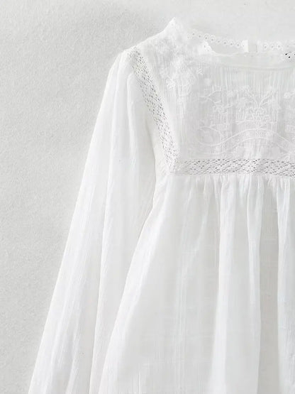 Women Fashion Embroidery White Hollow Out Blouse
