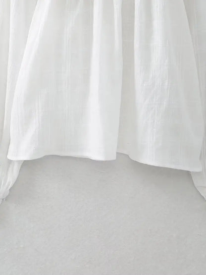 Women Fashion Embroidery White Hollow Out Blouse